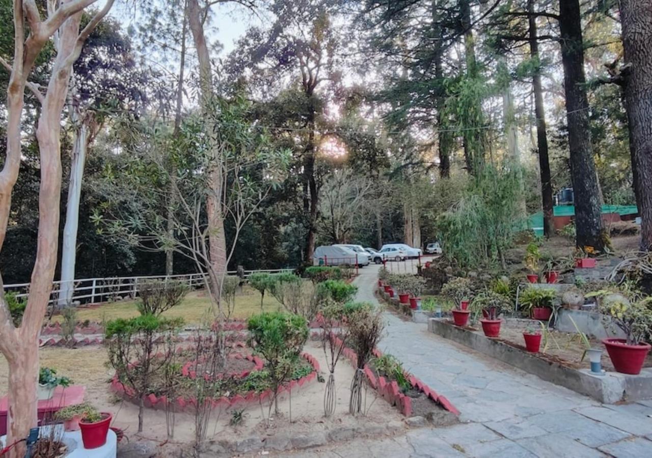 Hotel Chevron Rosemount Ranikhet Exterior foto