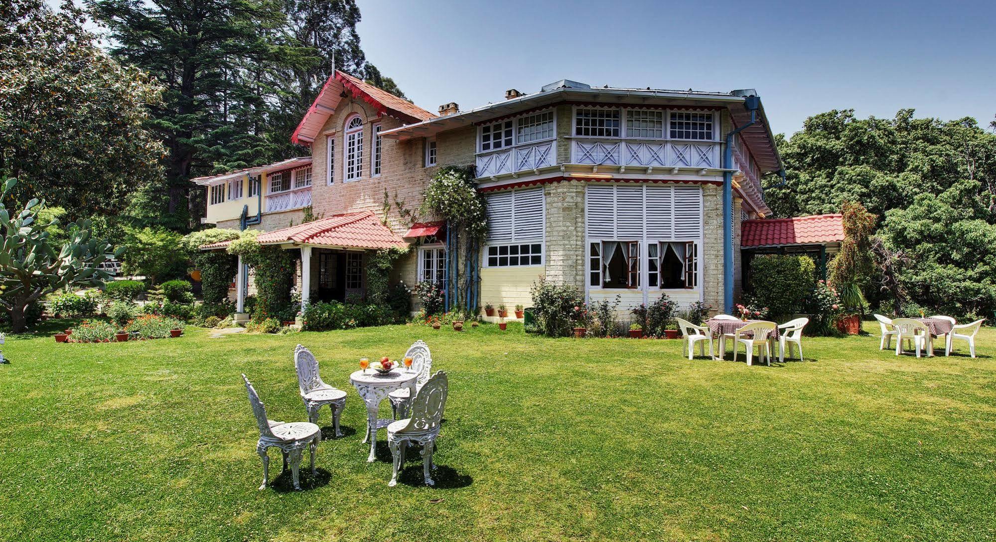 Hotel Chevron Rosemount Ranikhet Exterior foto